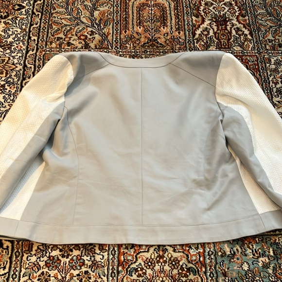 Fabulous Cynthia Rowley white and gray open jacket. Fully lined. - Picture 4 of 12